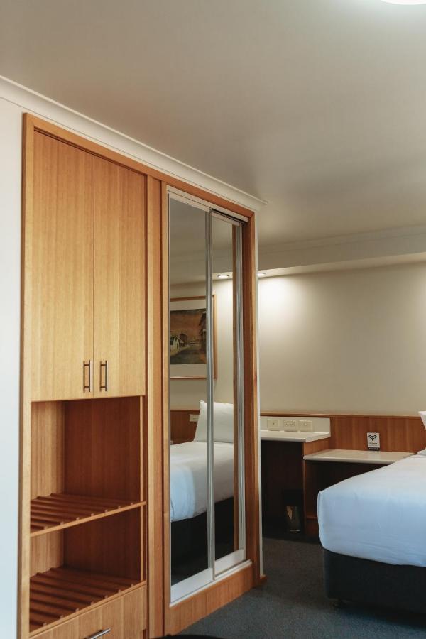 Echuca Nirebo Motel Bagian luar foto