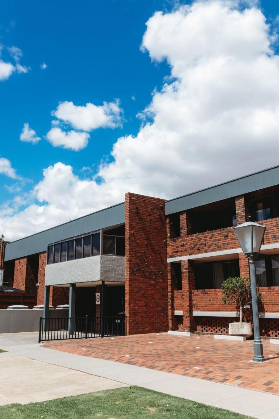 Echuca Nirebo Motel Bagian luar foto