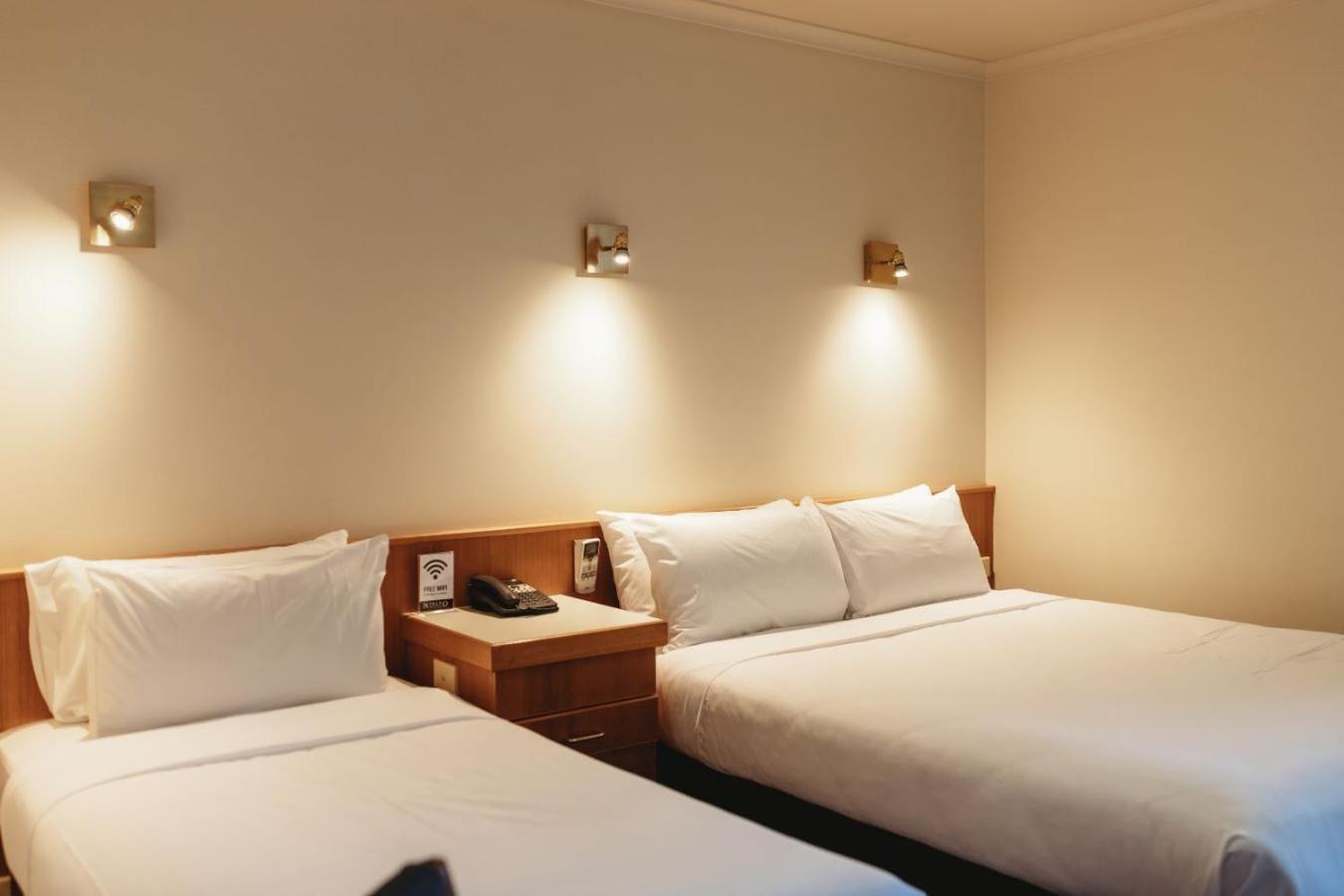 Echuca Nirebo Motel Bagian luar foto