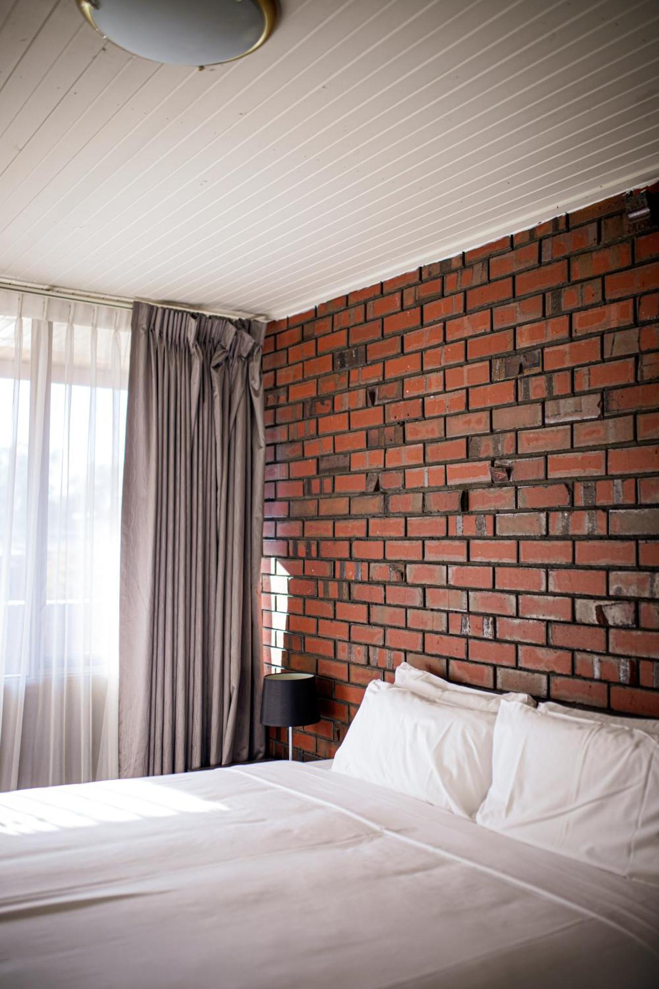 Echuca Nirebo Motel Bagian luar foto